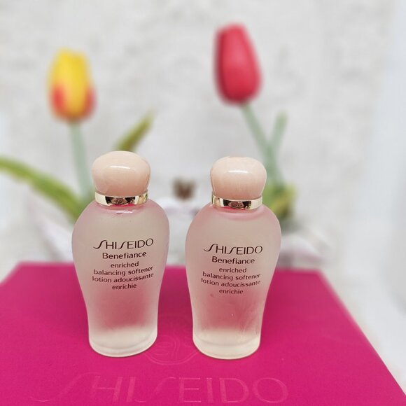 2X Shiseido Benefiance Balancing Softener Enriched 30ml.  in Makeup Bag - Picture 2 of 9
